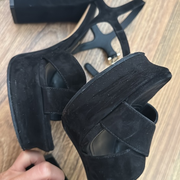 Ferragamo Sonya Platform Sandals - Picture 15 of 17